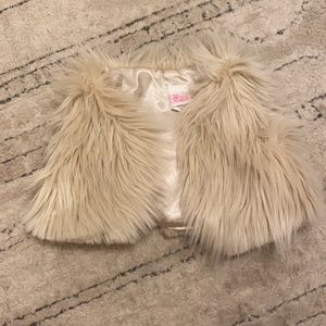 Baby faux fur vest